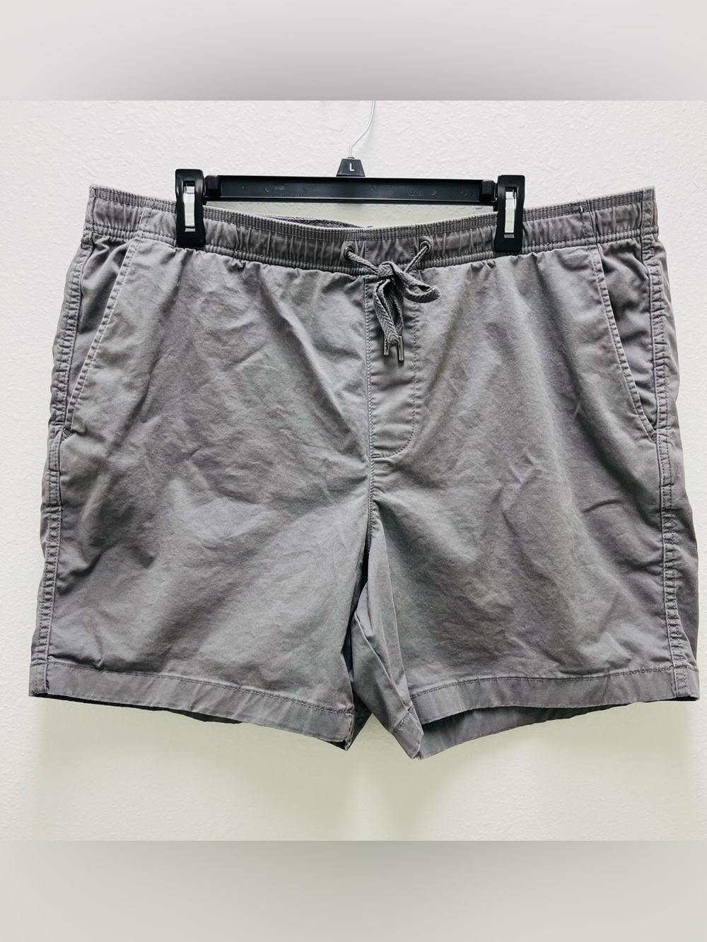 GAP Men's Gray Chino Shorts Drawstring Elastic Waist Flat Front Casual Size XXL